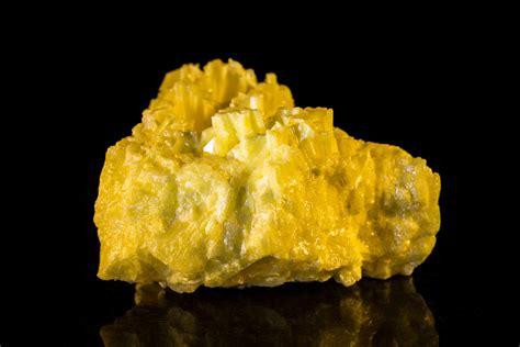 Sulfur:  Một Khám Phá Về Loại Khoáng Chất Phi Kim Không Thể Thiếu Trong Công Nghệ Hóa Học Hiện Đại!